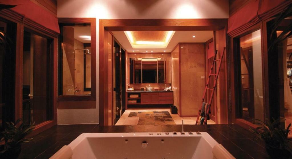 Villa Malisa Kamala Beach Exterior photo